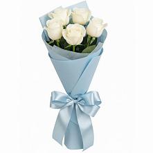 Букет 5 Белых роз Проуд в Вартемяги