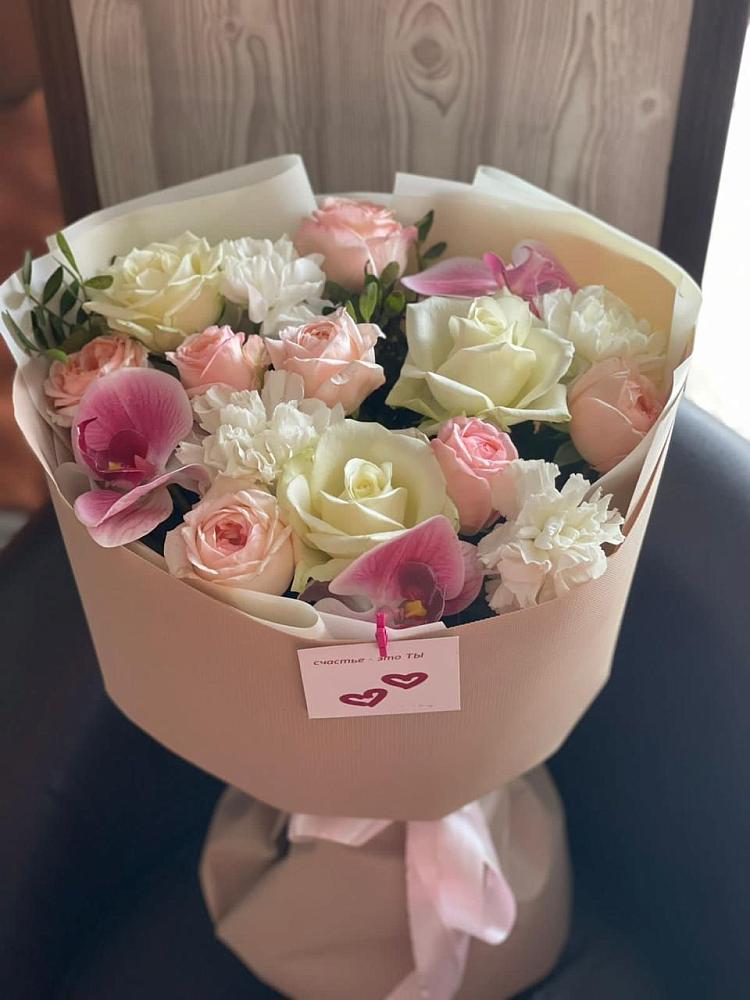 Букет цветов из: Орхидеи, Розы и Гвоздики в Вартемяги