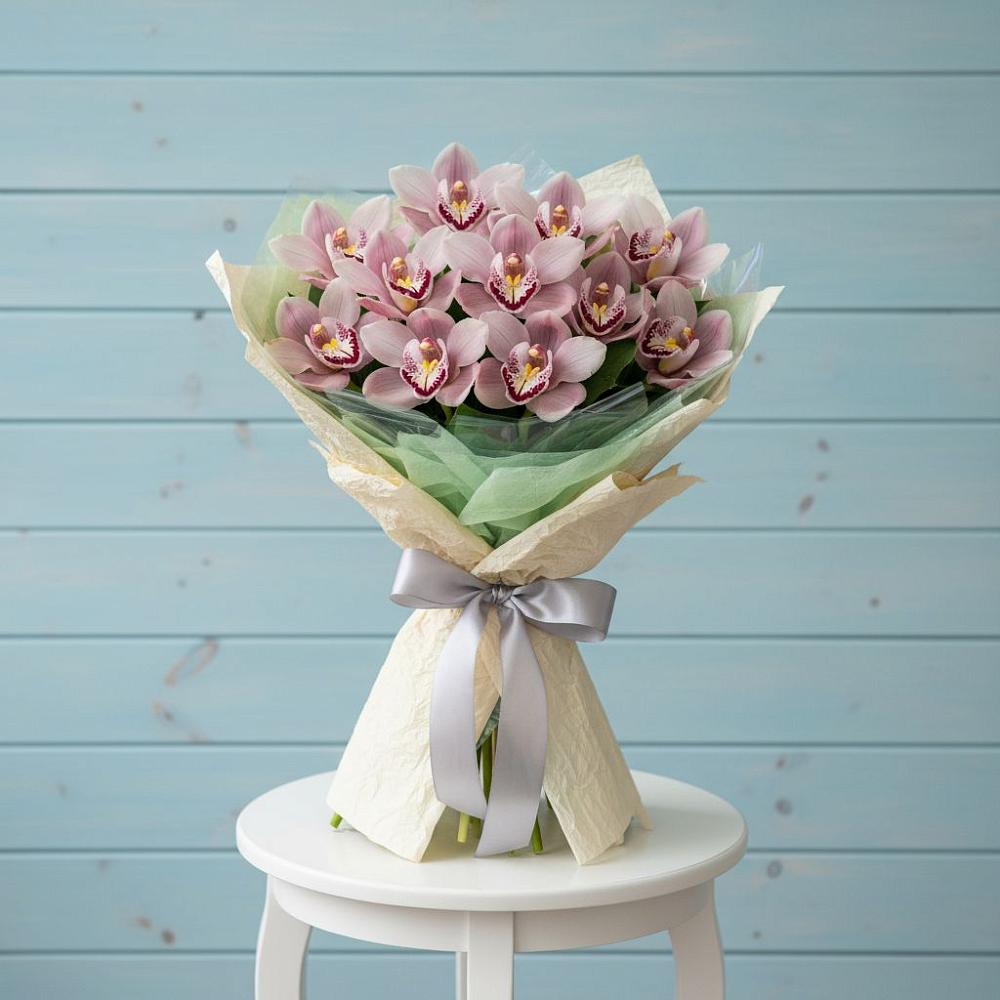 Букет цветов из: Орхидеи и Розы в Вартемяги