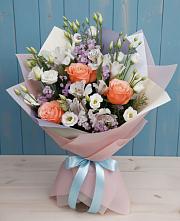 Букет цветов из:  Лизиантусы, Розы, Альстромерии и Гипсофила #REPLACE_PRED# Вартемяги