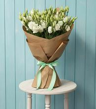 Букет цветов из:  Лизиантусы #REPLACE_PRED# Вартемяги