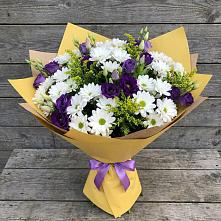 Букет цветов из:  Ирисы, Хризантемы и Ромашки в Вартемяги