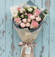 Букет цветов из:  Розы #REPLACE_PRED# Вартемяги