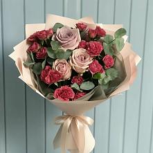 Букет цветов из:  Гвоздики и Розы в Вартемяги