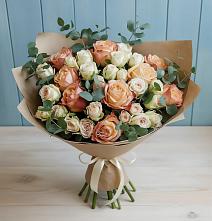 Букет цветов из:  Альстромерии и Розы в Вартемяги